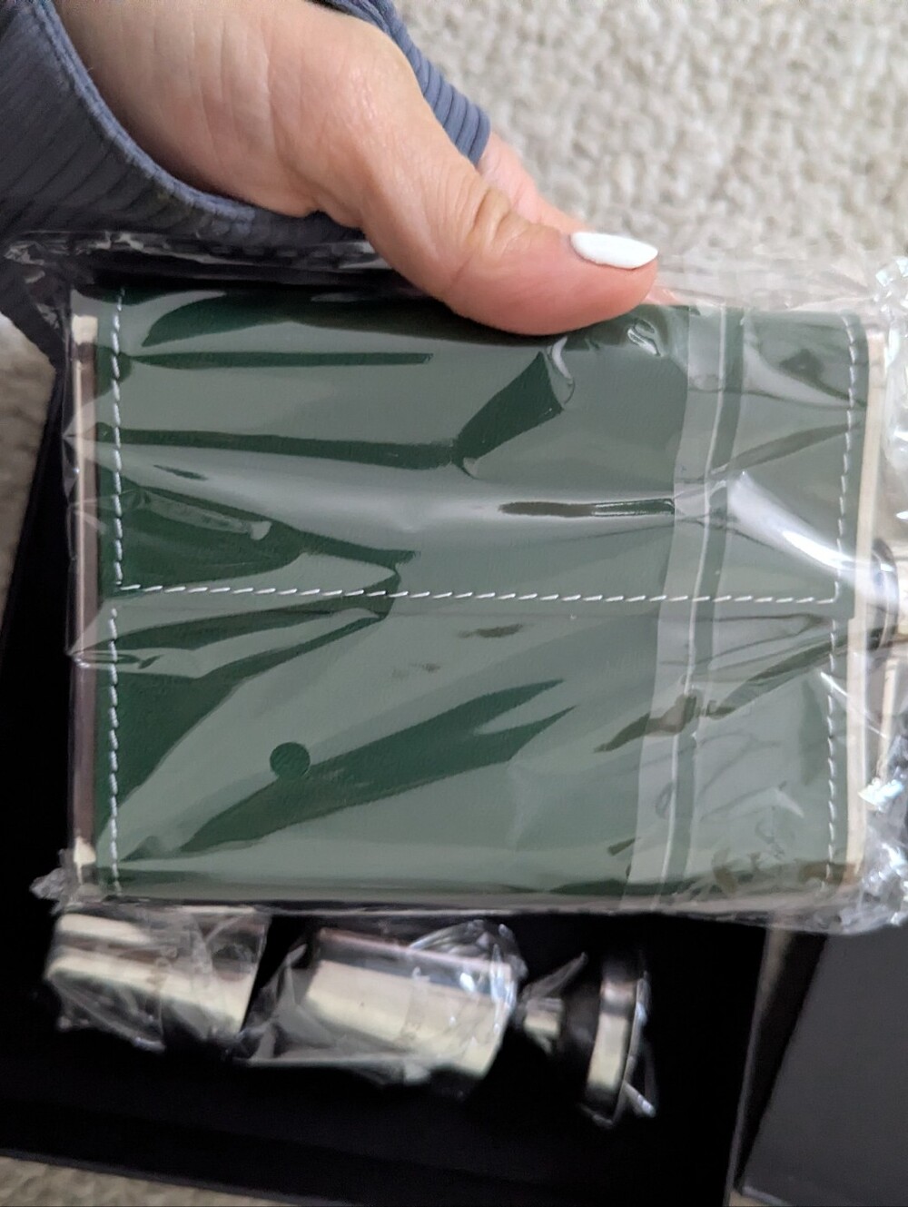 Jameson Green Flask Set - Picture 5 of 6